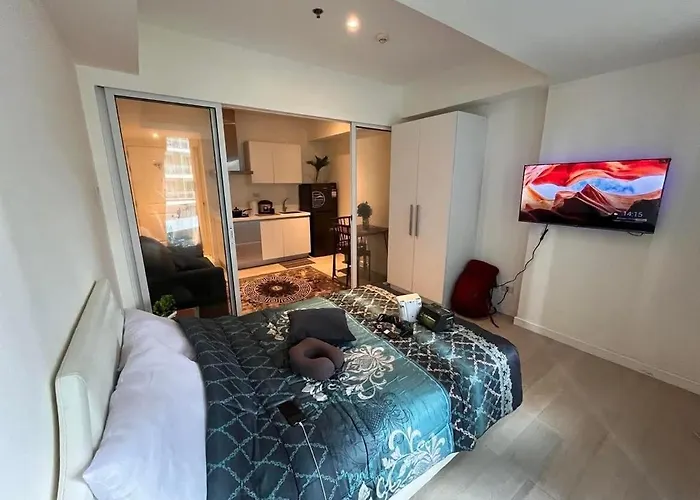 Staycation In Azure Paranaque مانيلا